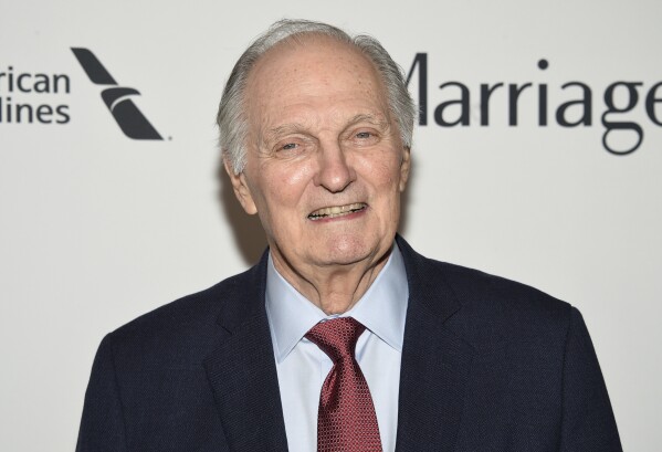 Alan Alda kept his boots and dog tags from 'M*A*S*H' for 40 years. Now  he'll offer them at auction