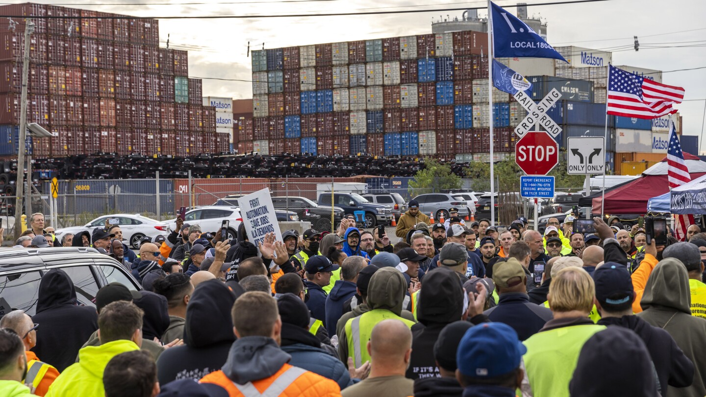 American ports: dock workers go on strike, which may reignite inflation