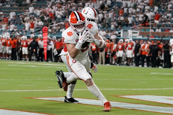 Battle of Houston as the Cougars look to extend their winning