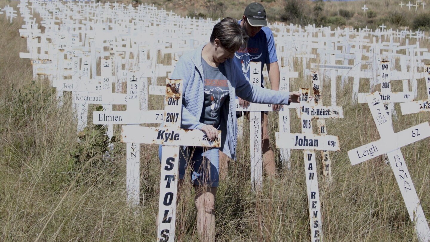 A hillside of white crosses fuels a misleading story about South Africa’s farm killings