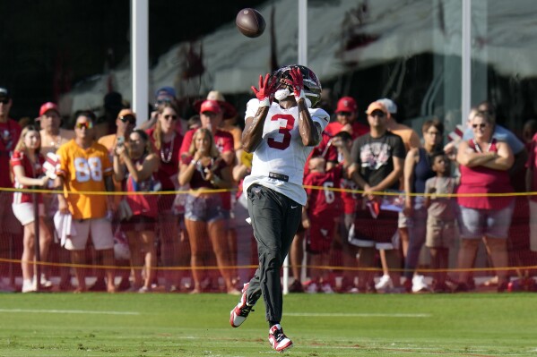 News and Notes from Tampa Bay Buccaneers Training Camp Practice