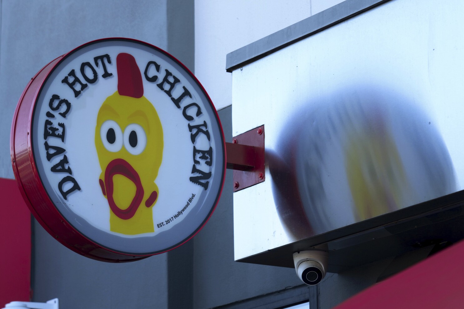 Dave's Hot Chicken sold to Subway owner Roark Capital in a $1 billion deal