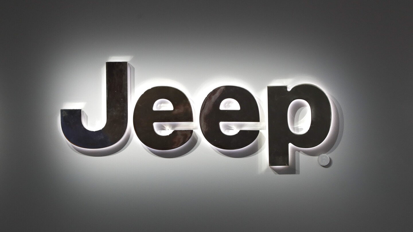 Jeep urges 194,000 plug-in hybrid SUV homeowners to prevent charging and park open air because of hearth possibility