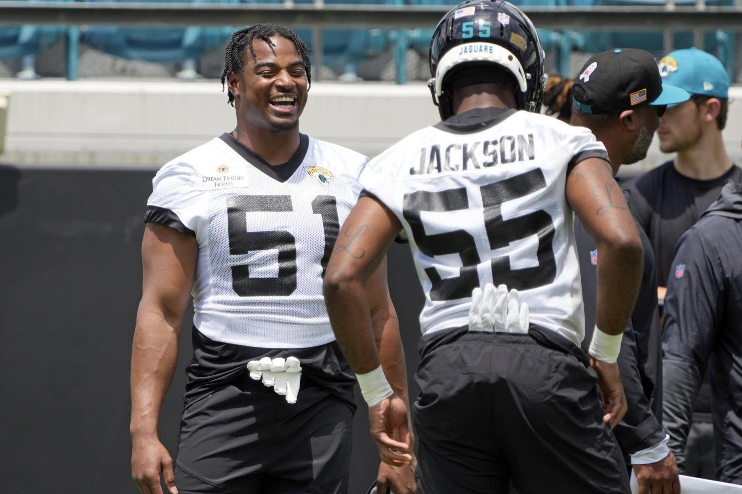 Jaguars rookie LB Miller practices for 1st time since foot surgery, awaits  full clearance
