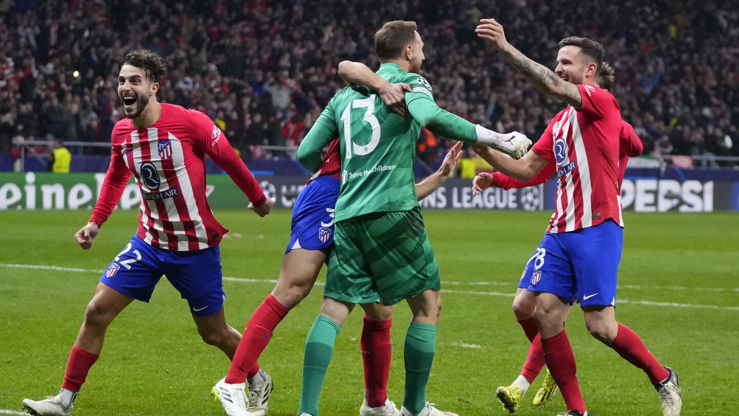 Atlético beat Inter on penalties to reach the Champions League quarter-finals.  Oblak made two saves
