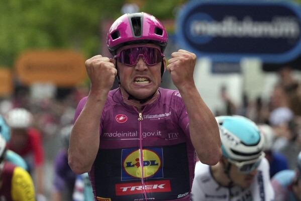 Denmark's Mads Pedersen wins the third stage of the Giro d'Italia cycling race, from Vlore to Vlore, Albania, Sunday, May 11, 2025. (Gian Mattia D'Alberto/LaPresse via AP)