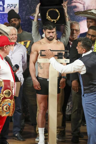 Canelo Alvarez, John Ryder make weight for fight in Mexico - The San Diego  Union-Tribune