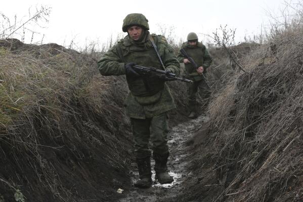 Russia military chief warns Ukraine against attacking rebels