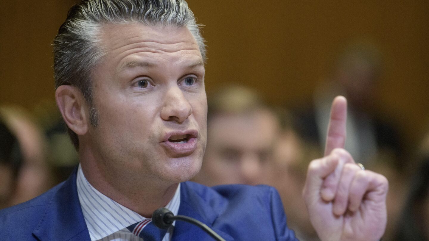 Hegseth defiende uso de tropas para proteger redadas de inmigración en Los Ángeles