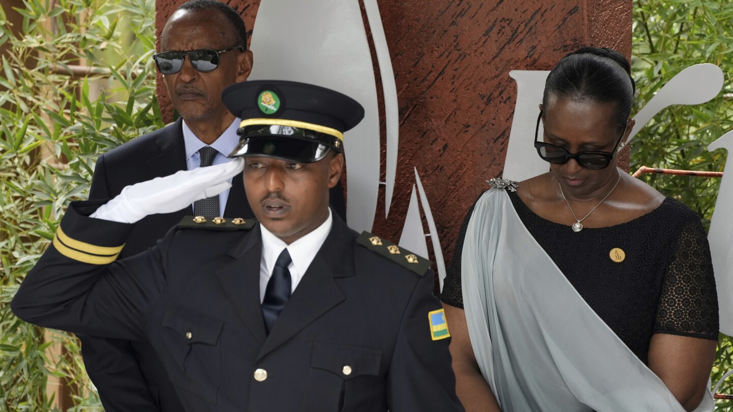 Kagame obviňuje svět z nečinnosti, když si Rwanda připomíná genocidu z roku 1994 s přetrvávajícími jizvami