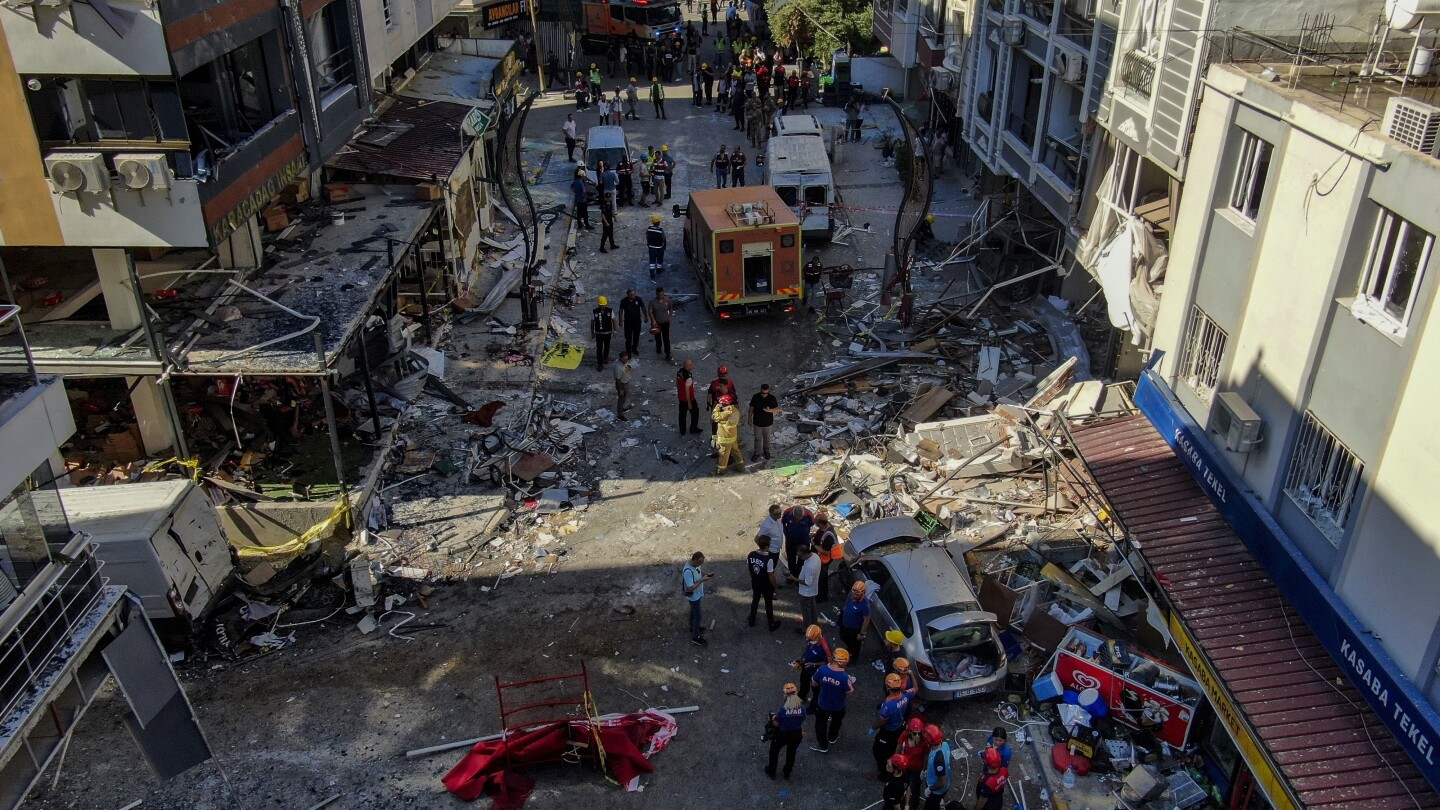 A propane tank explosion in western Turkey has killed 5 people and injured 63 others