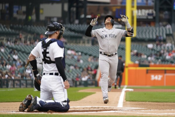 Recap: Yankees defeat the Dodgers 4-1 to win rubber-game of series - Los  Angeles Times