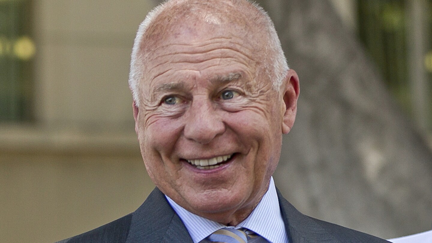 Former celebrity lawyer Tom Girardi gets 7 years in prison for stealing millions from clients