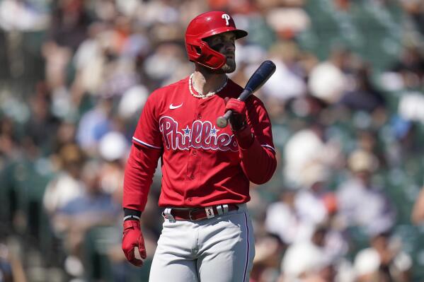 Phillies trying to hold on, end lengthy postseason drought