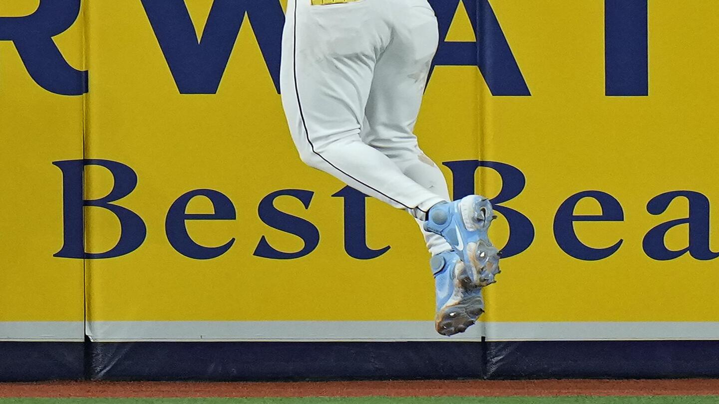 Rays CF Jose Siri goes on 10-day IL with hamstring injury