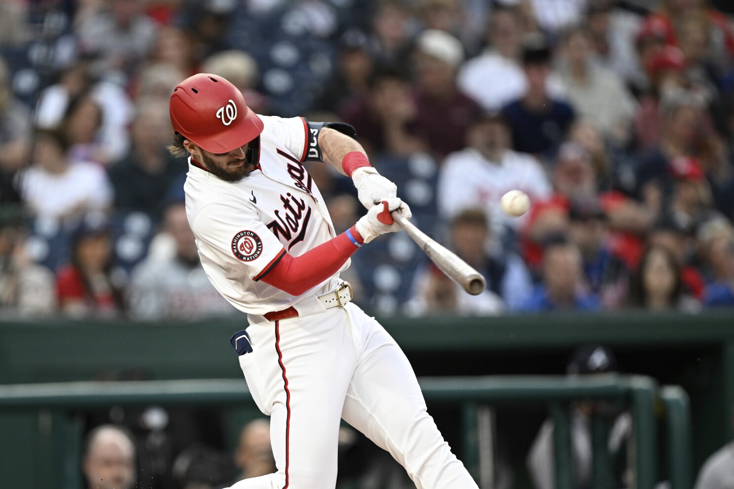 Nationals place Dylan Crews on 10-day injured list with oblique strain, call up Hassell