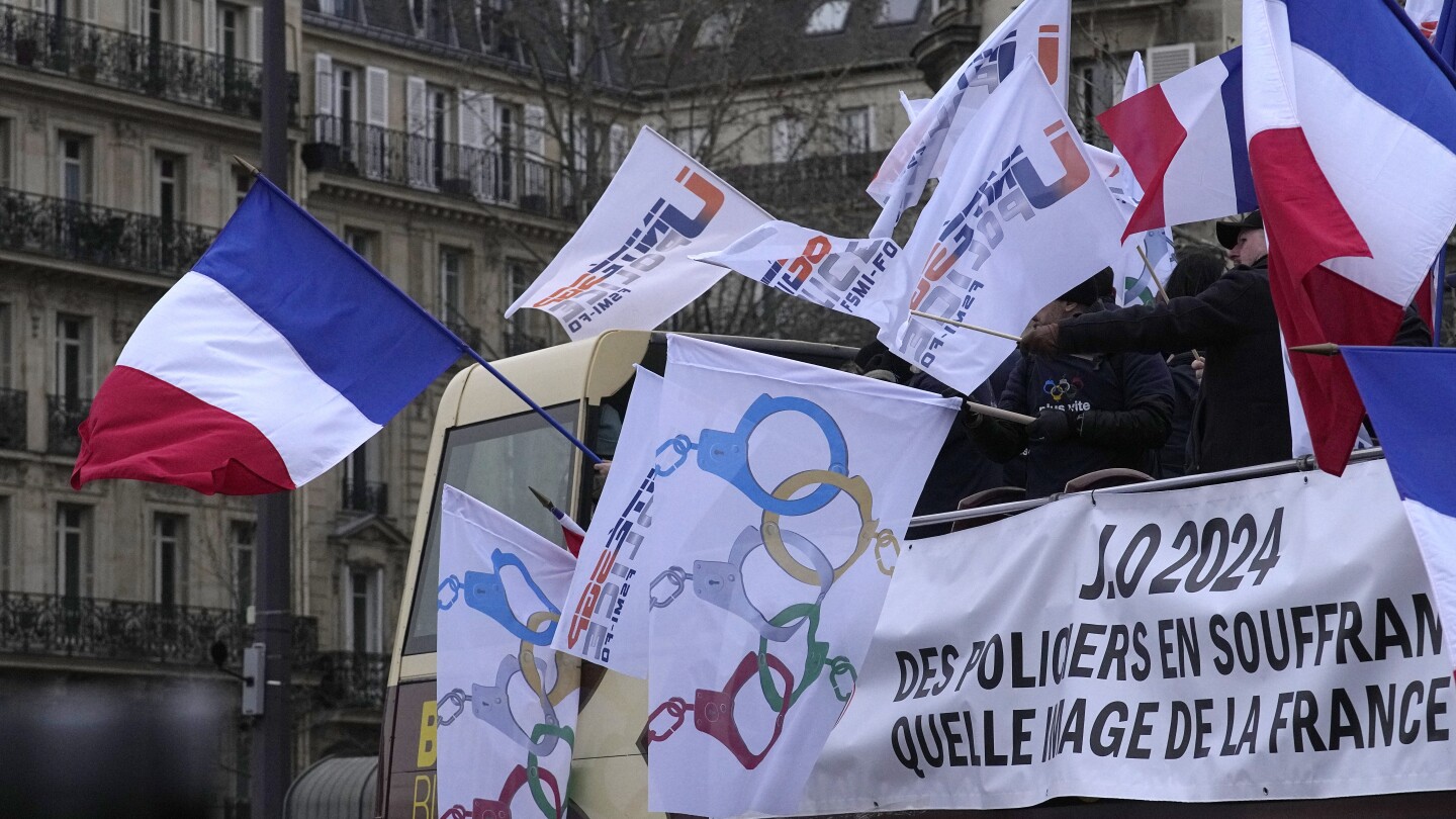 Полицаите изпратени по време на Олимпийските игри в Париж ще