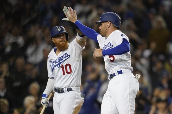 Dodgers place Justin Turner on 10-day IL with hamstring strain