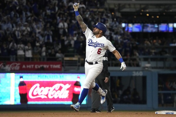 Rays Honor Dodgers' David Peralta in Return to Tampa Bay - Inside the  Dodgers