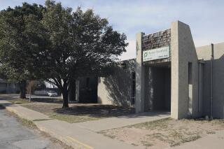 En esta imagen de febrero de 2012 se ve la oficina de Texas Planned Parenthood de Odessa que cerró el 9 de marzo de 2012, después de perder el financiamiento del Programa de Salud para la Mujer. (Mark Sterkel/Odessa American via AP)