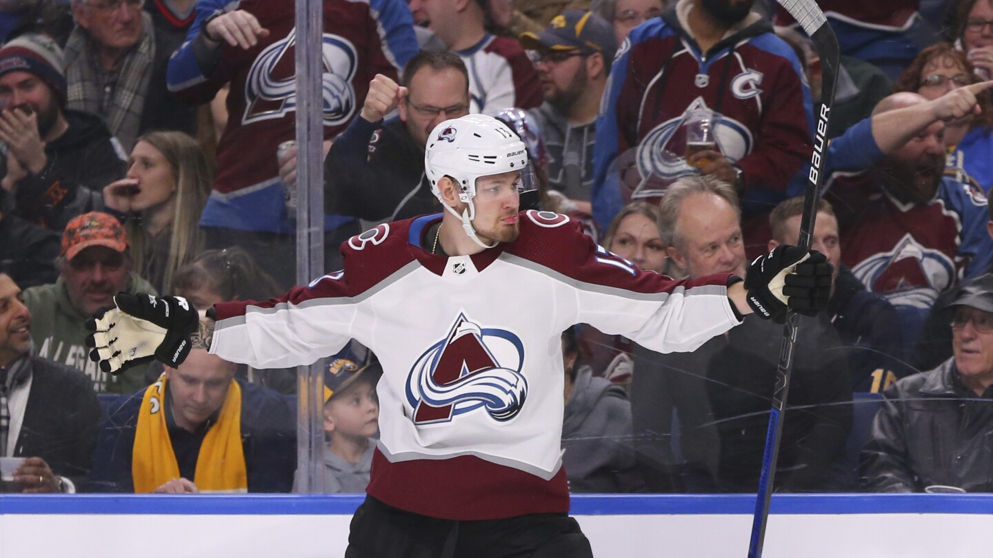 Avs-Star Valeri Nichushkin wurde eine Stunde lang für mindestens sechs Monate gesperrt, bevor das Team ein Playoff-Spiel verlor