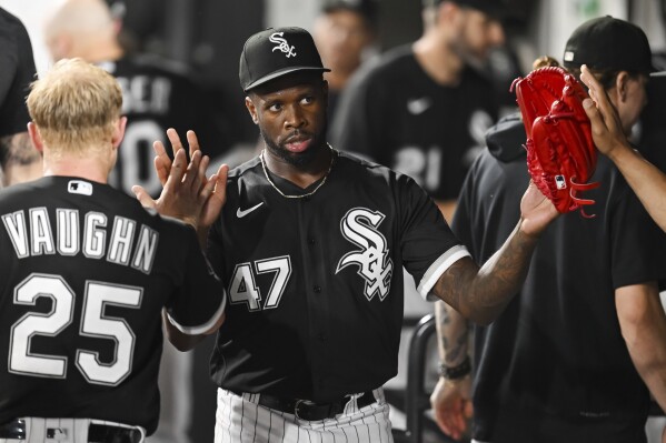 A long Thursday for the White Sox ends with a bit of controversy