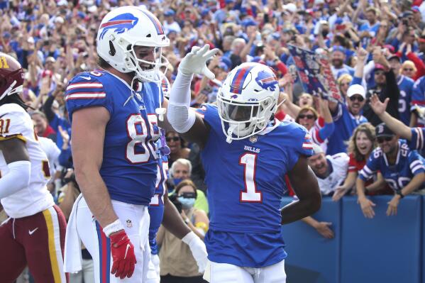 Sanders quickly fitting in with Bills after 2 TD outing