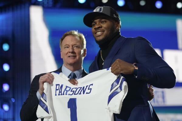 Dallas Cowboys take Micah Parsons with No. 12 pick in NFL draft after trade  with rival Philadelphia Eagles - ESPN