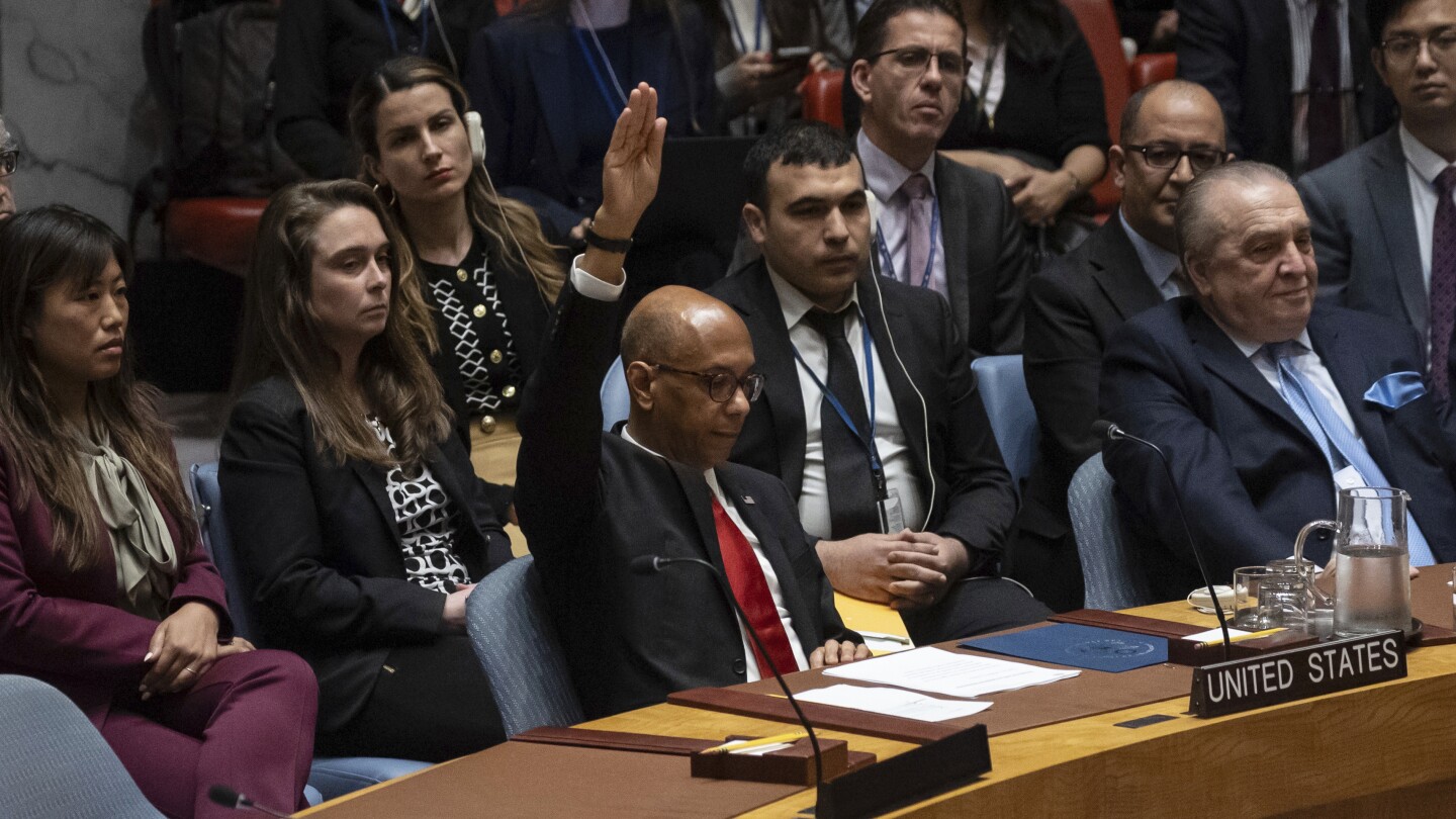 – الولايات المتحدة تستخدم حق النقض (الفيتو) ضد قرار للأمم المتحدة يدعم العضوية الكاملة لفلسطين في الأمم المتحدة