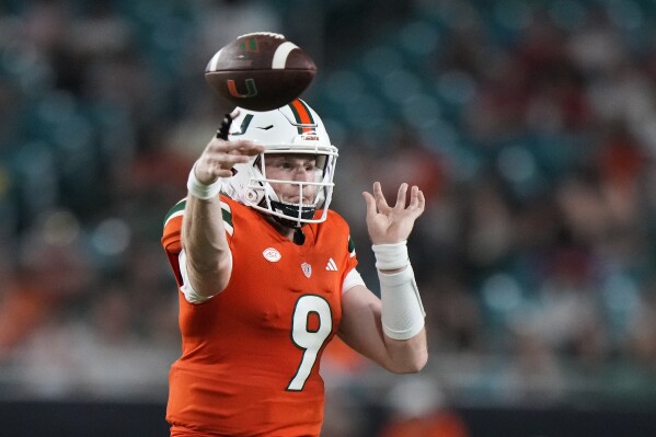Tyler Van Dyke throws a TD on his first pass of the game, Miami beats Miami  (OH) 38-3