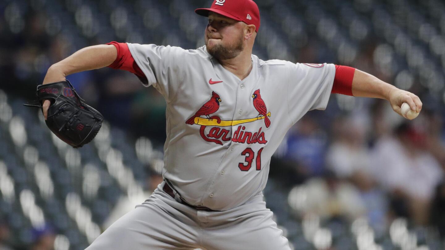 Jon Lester registra 200 victorias y Cardenales ganan