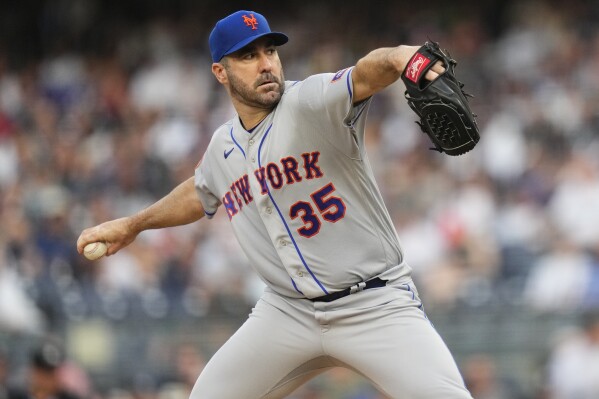 New York Mets' Justin Verlander pitches during the first inning of a baseball game against the New York Yankees, Tuesday, July 25, 2023, in New York. (AP Photo/Frank Franklin II)