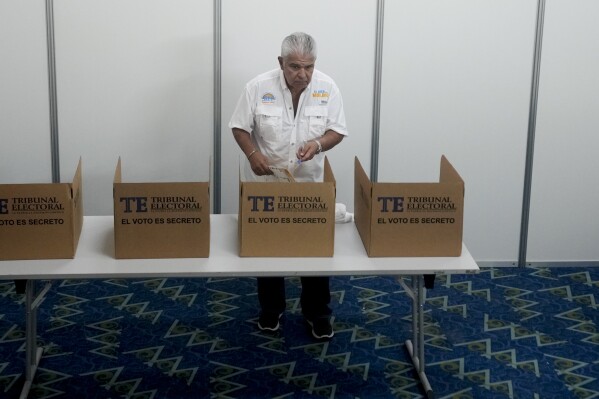 Panamanians vote in an election dominated by a former president who was barred from running