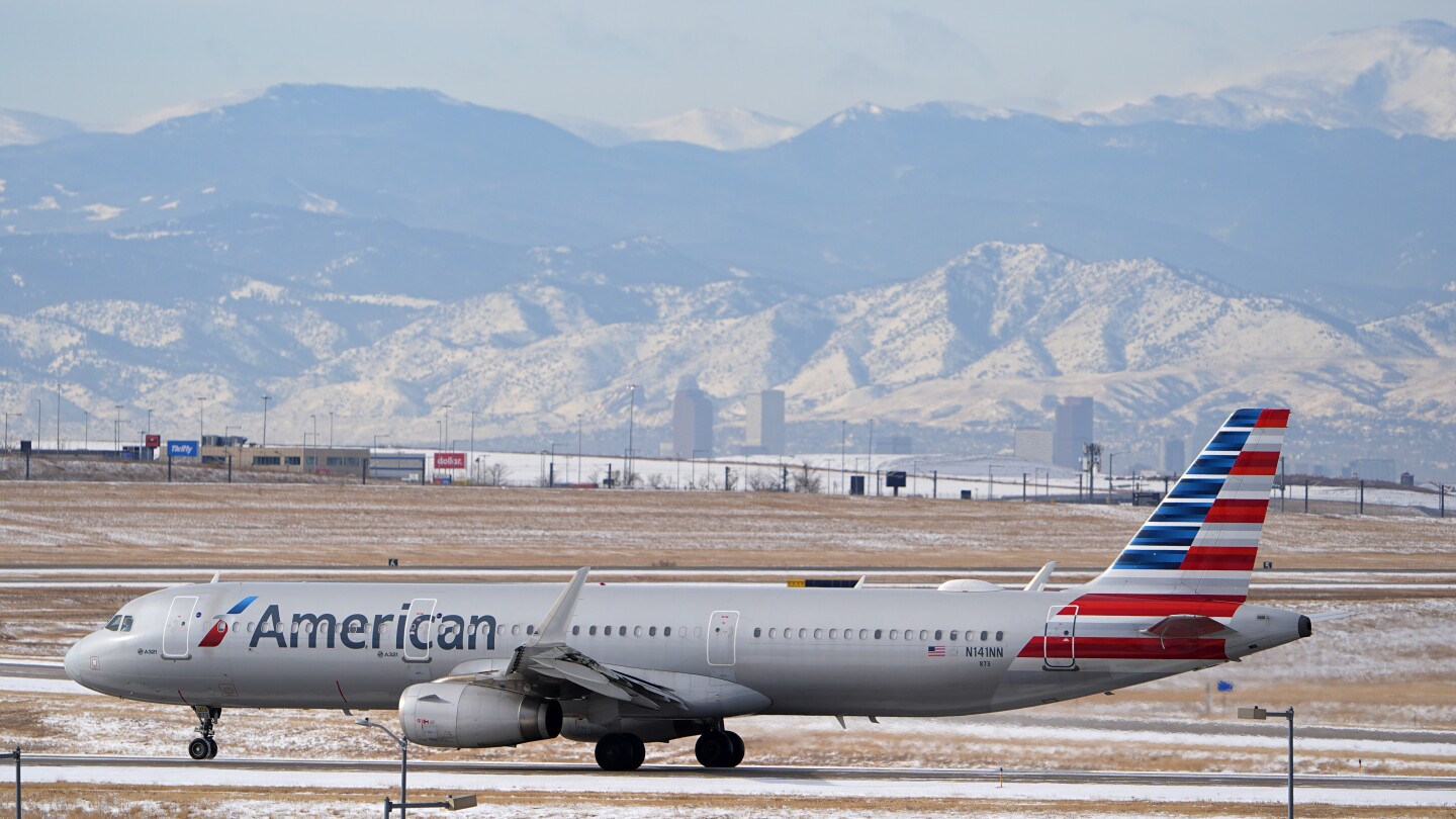 American Airlines Trials Boarding Technology That Publicly Shames Line Cutters