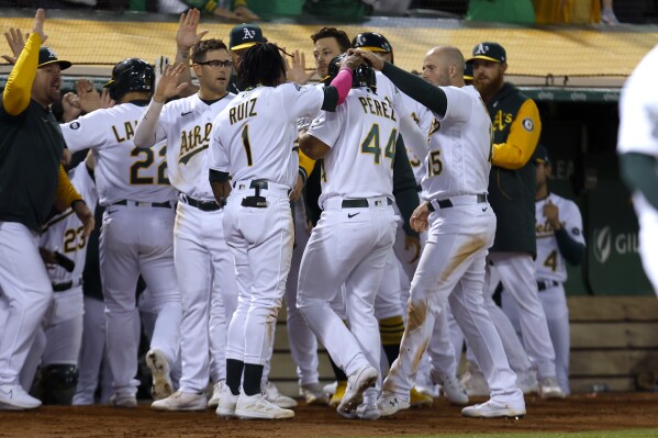 Oakland A's reverse boycott: Team tops Rays for seventh straight