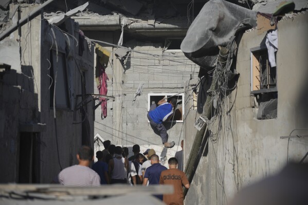 Warplanes Strike Gaza Refugee Camp as Israel Rejects US Push for Pause in  Fighting