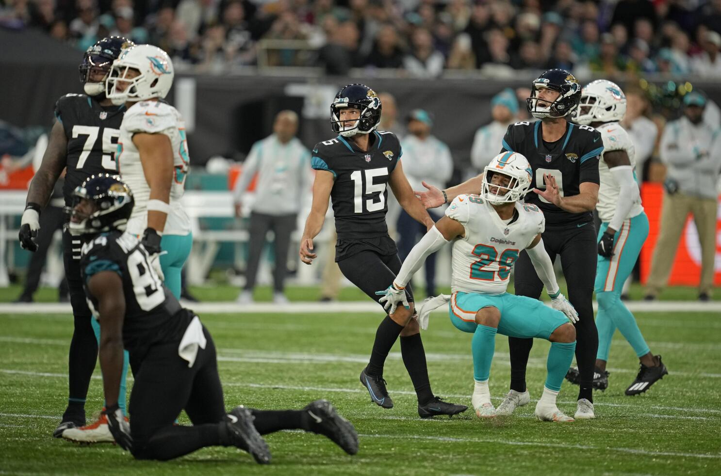 Jacksonville Jaguars win on 10th appearance in London, beating