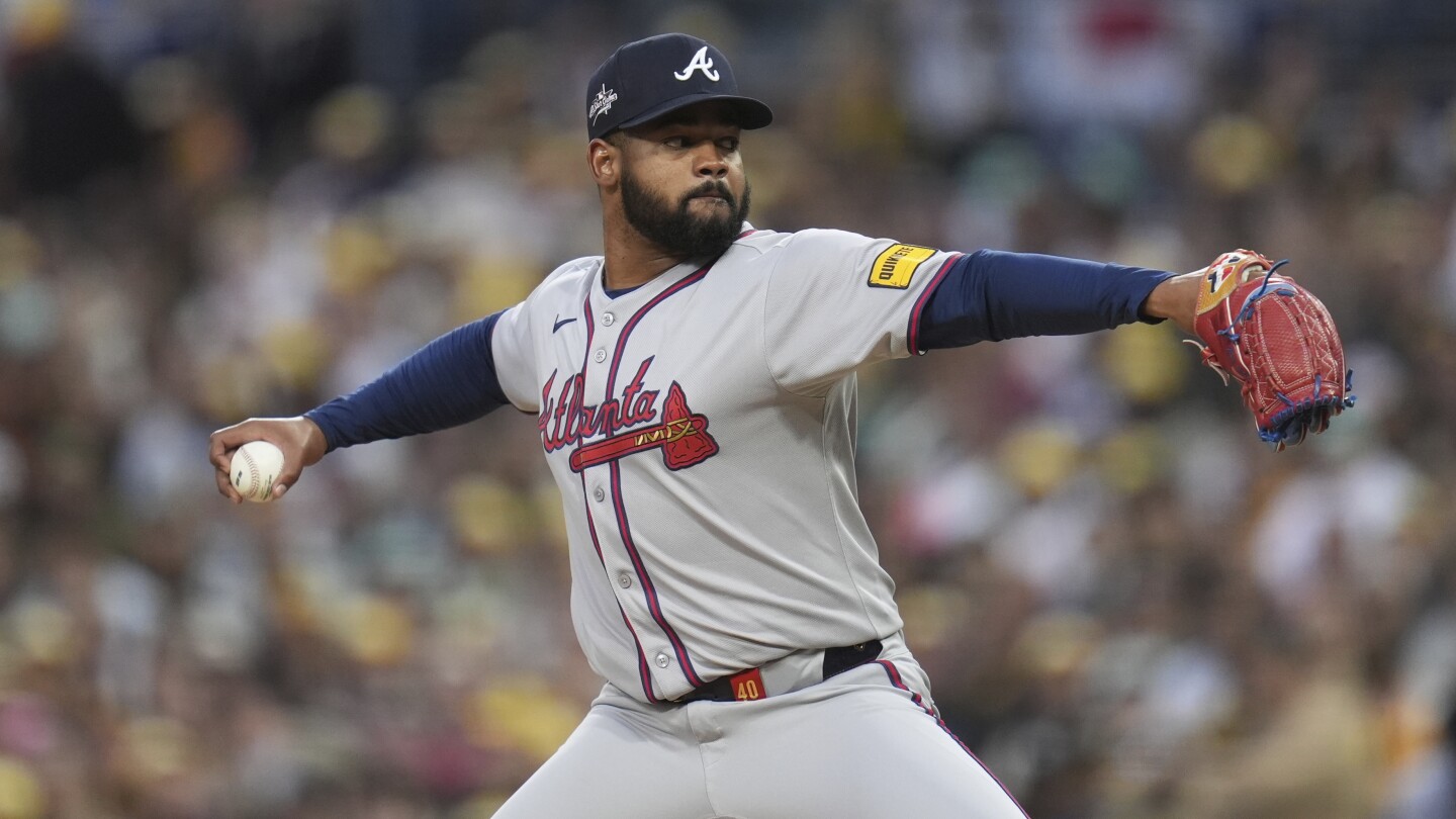 Braves still hope Reynaldo López can return to rotation this season following shoulder surgery