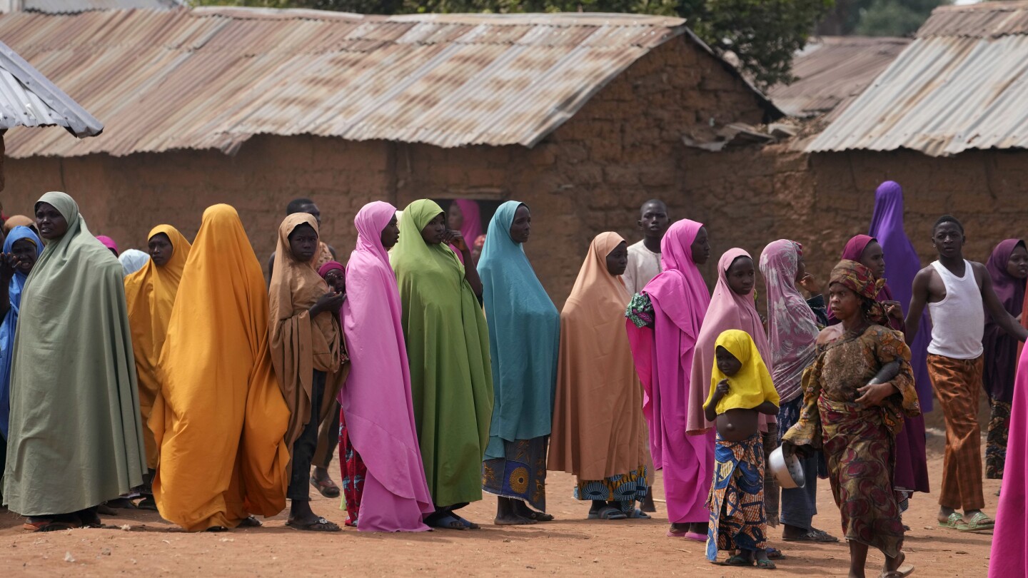 Penculikan di sekolah di Nigeria: Hampir 300 anak dibebaskan setelah dua minggu disandera