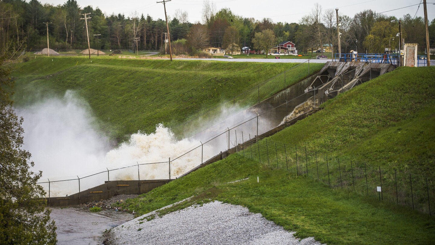 Victims of Michigan dam collapse win key ruling in lawsuits against