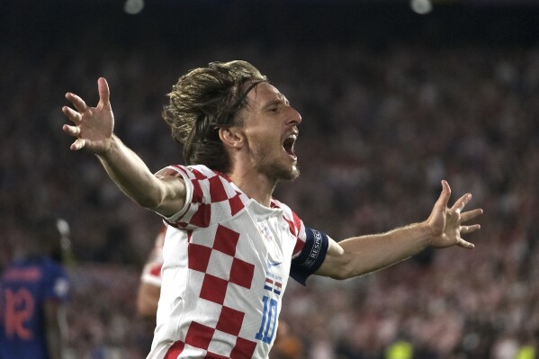 Penal de Modric y Croacia alcanza la final de la Liga de Naciones | AP