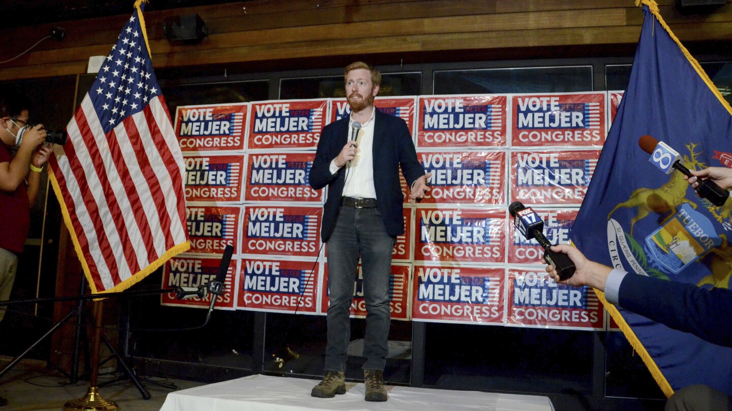 Бившият конгресмен Питър Мейер прекратява кандидатурата си за номинация на Републиканската партия в надпреварата за Сената на Мичиган