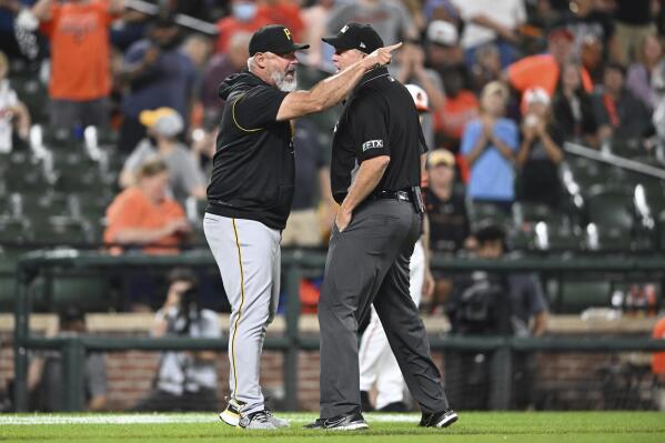 SEE IT: Umpire tosses Orioles' grounds crew