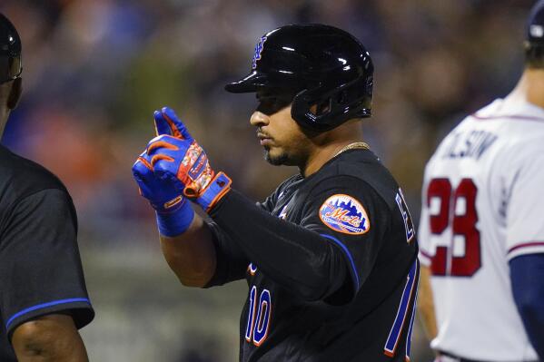 Mets activate 3B Eduardo Escobar from 10-day injured list
