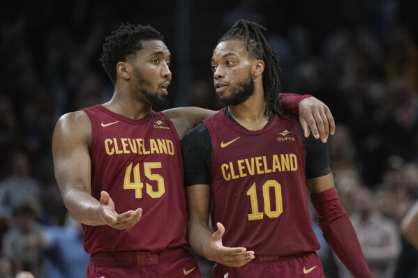 Donovan Mitchell healthy, ready to make second playoff run with Cavs a year  after painful early exit | AP News