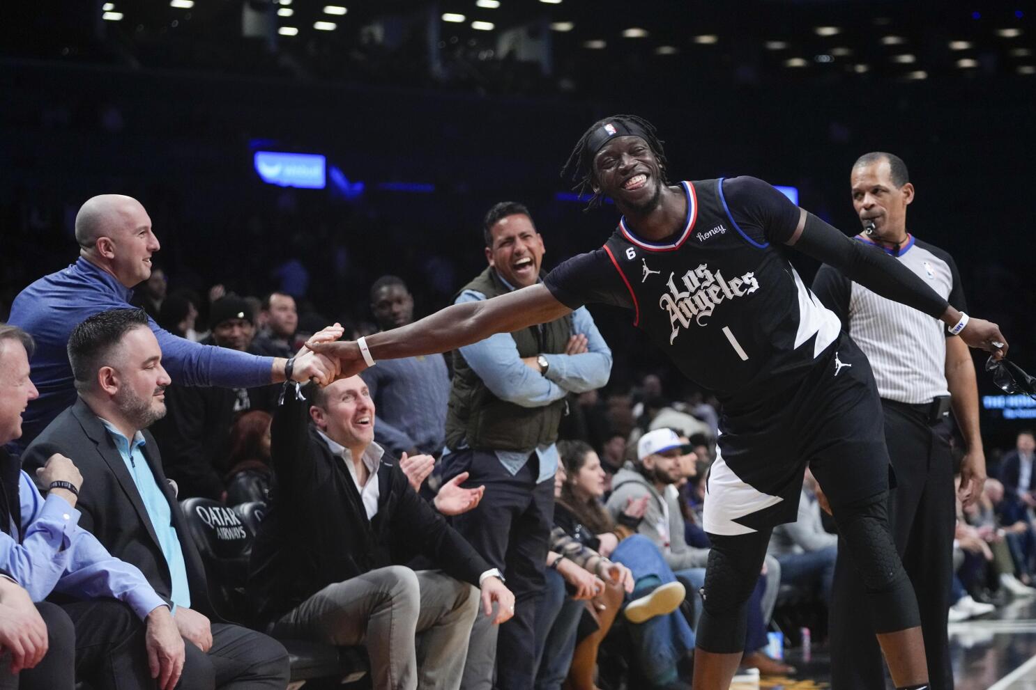 Reggie Jackson Signs With Nuggets