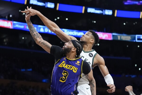 D'Angelo Russell scores 44 points in LeBron-less Lakers' stunning