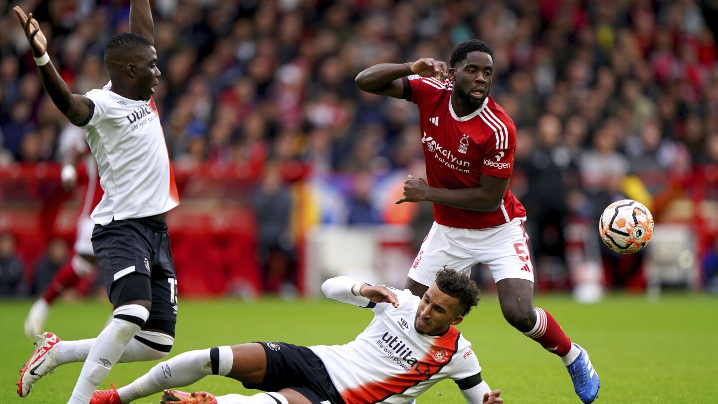 Luton fights back from 2-goal deficit to draw 2-2 at Nottingham Forest in  Premier League | AP News