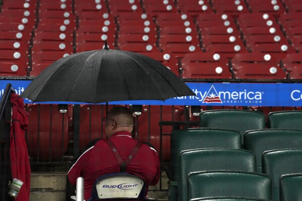 St. Louis Cardinals get the green light to allow fans back in