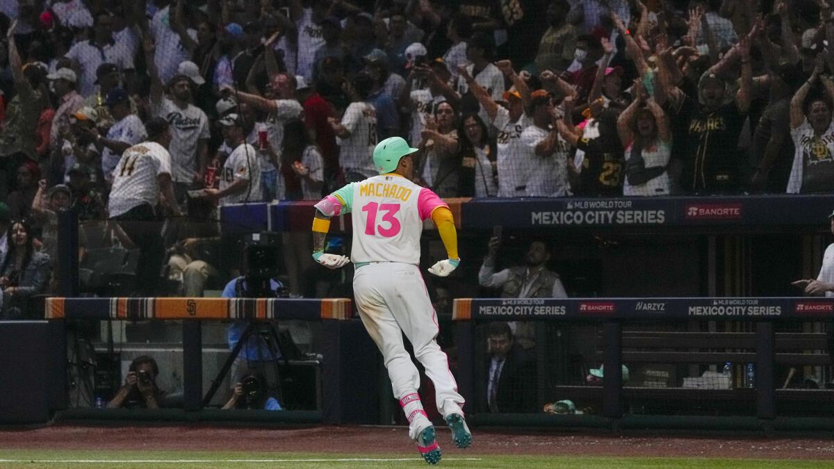 Mexico City gives MLB a 11-homer marathon between Giants, Padres